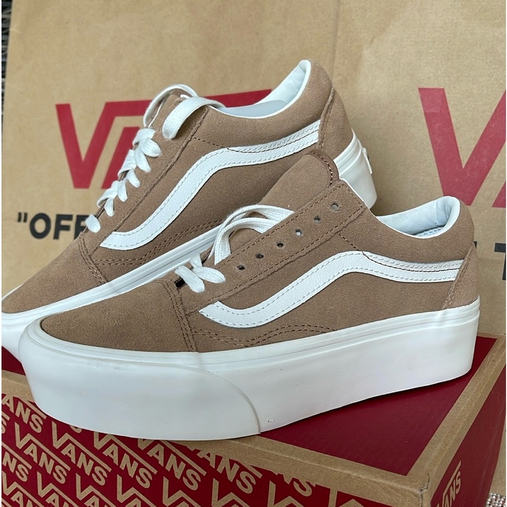 Vans Platform Sneakers Tan and White - Picture 10 of 16